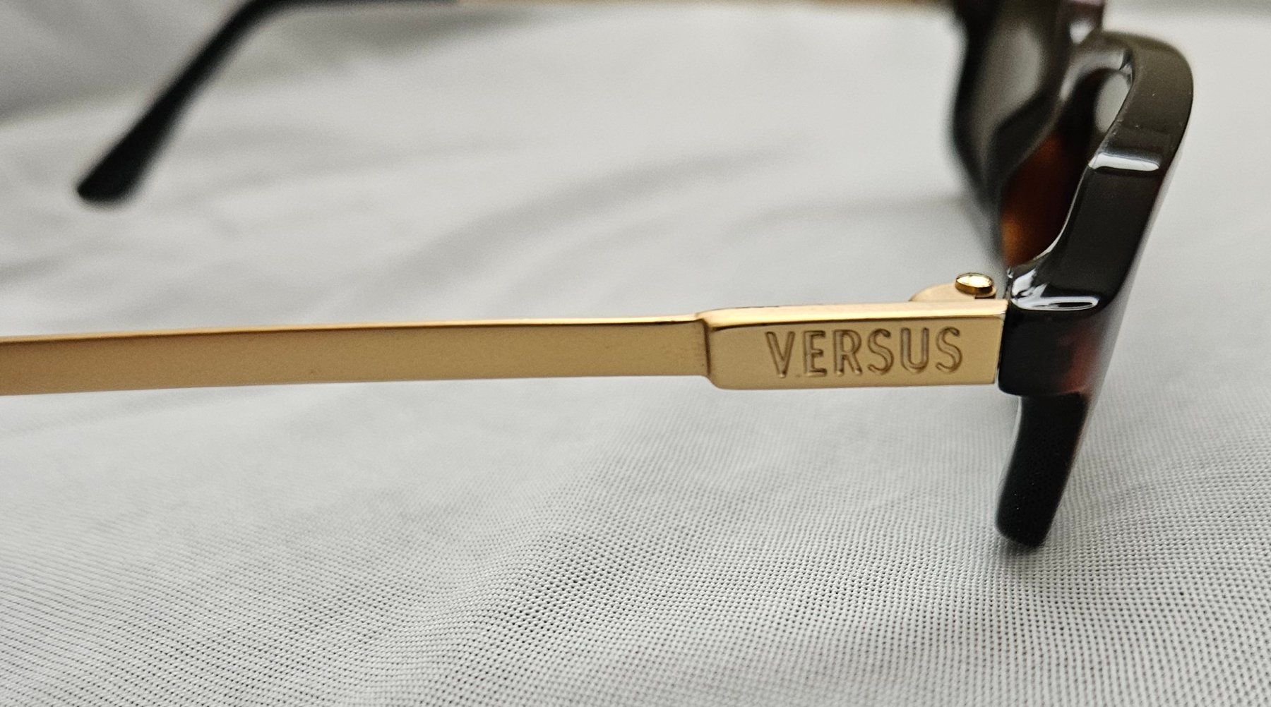 Versace Occhiali & Lenti: Sunglasses Versace Versus E43/A  COL.649 – Usato da Biel/Bienne venduto da ypslilon 3