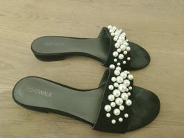 Catwalk Sandalen schwarz mit Perlen Grösse 38
