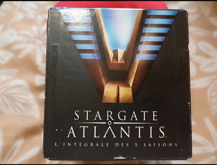 Alle DVDs: Stargate Atlantis - L'intégrale des 5 saisons - Coffret DVD – Gebraucht aus Bassecourt von CALUMET-X 2