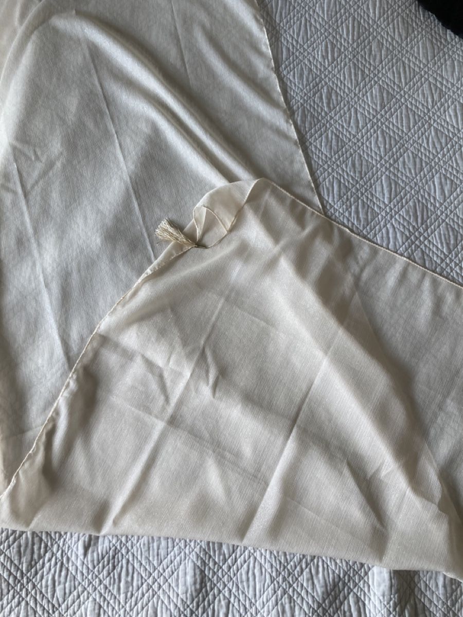 Foulards & écharpes: Foulard beige – Neuf (Voir description) à Lausanne par shabnam.t 2