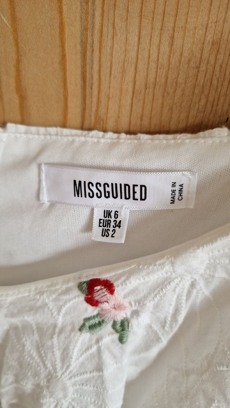 Kleider: Kleid weiss bestickt Grösse 34 Neuwertig  – Neu (gemäss Beschreibung) aus Winterthur von kate_24 1