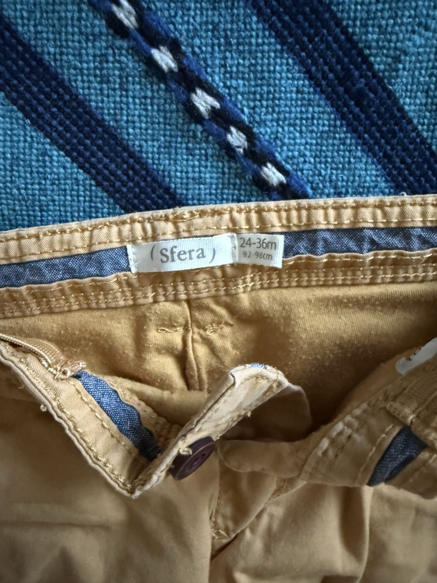 Pantaloni: Pantalon jaune (24-36mois) – Usato da Les Avanchets venduto da GG_ 2