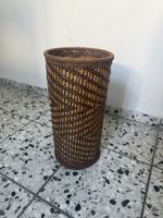 Korb aus Rattan geflochtener braun guter Zustand