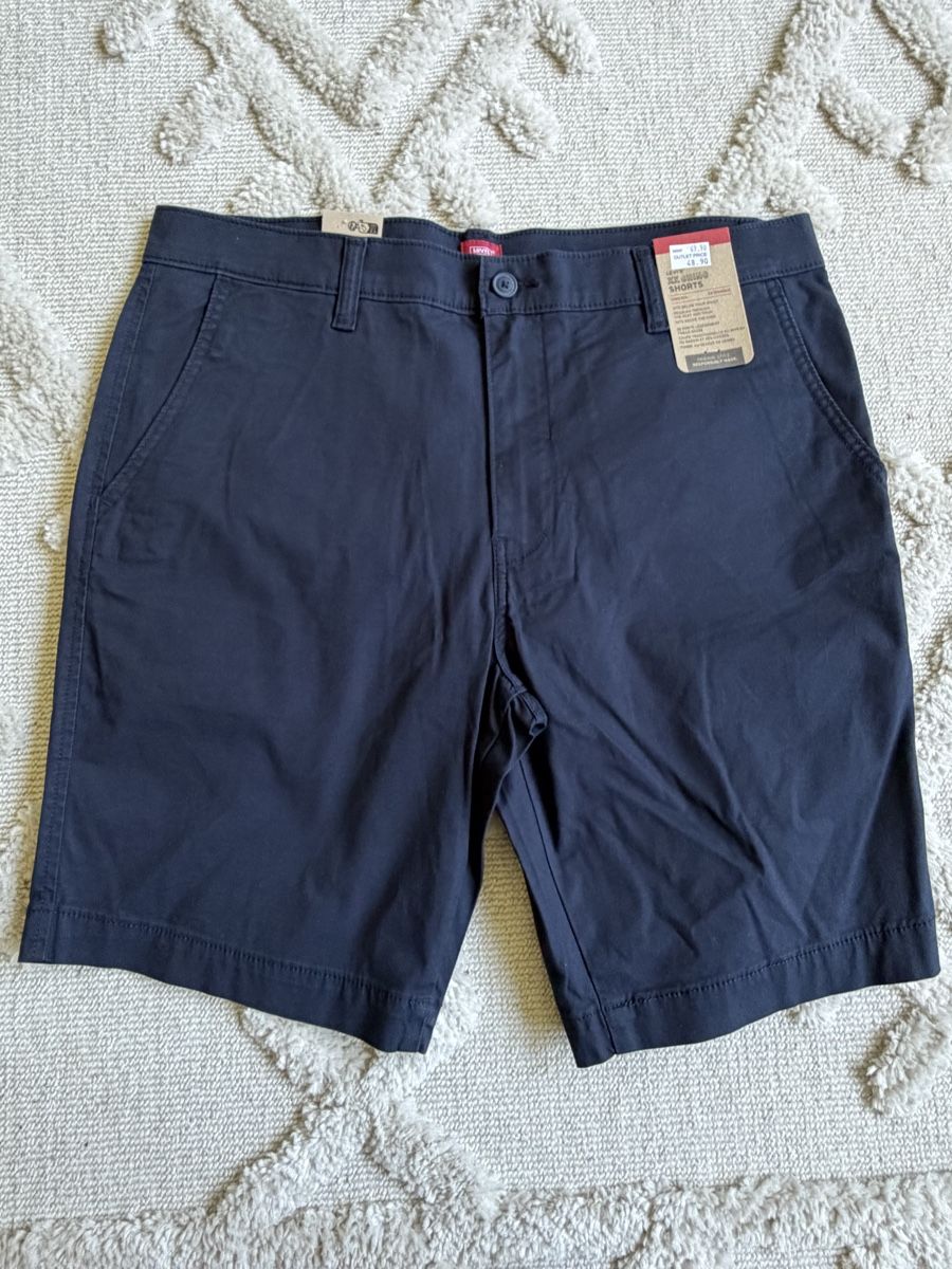 Levi's Pantaloni: Levi‘s Shorts, NEU – Nuovo e nell'imballaggio originale da Uetikon am See venduto da beo22