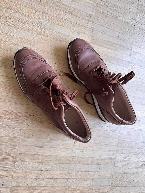 Chaussures hommes: Turnschuh, Sneaker, Leder, braun, Grösse 41 – D'occasion à Zürich par doufda 1