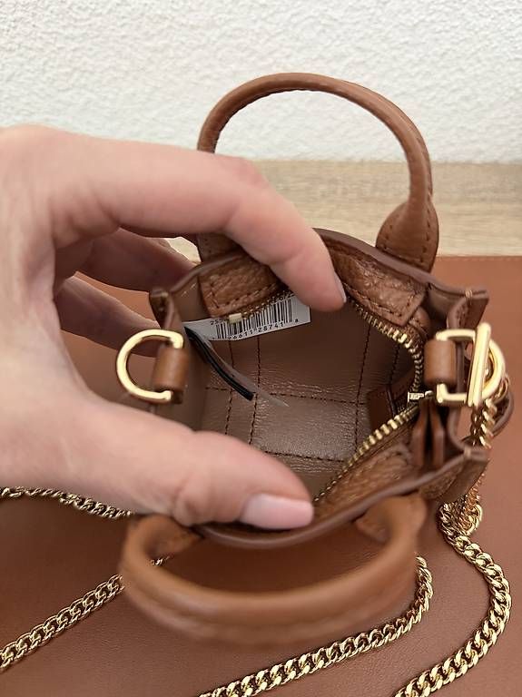 Marc Jacobs Sacs: Micro Marc Jacobs Bag airpods bag – Neuf (Voir description) à Andermatt par poprostukropka 3