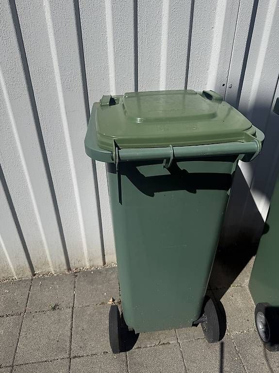 Sonstiges für Büro & Gewerbe: Container 2x – Gebraucht aus Täuffelen von valdete1987