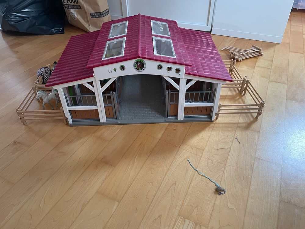 Grosser Pferdestall von Schleich | Kaufen auf Ricardo