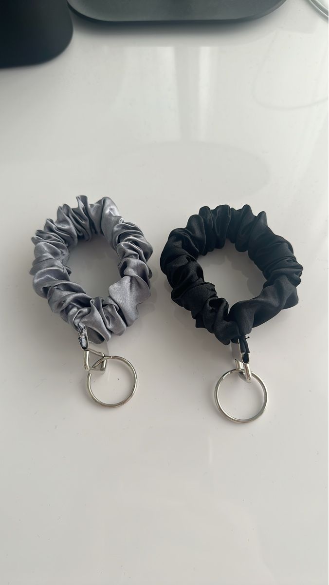Schlüsselanhänger & - bänder: Scrunchie-Schlüsselanhänger - Neu – Neu (gemäss Beschreibung) aus Uster von deb_ljc5