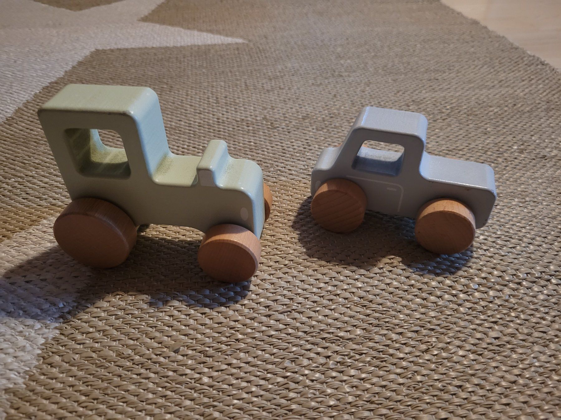 Giocattoli: Auto und Traktor Holz – Usato da Inwil venduto da Flower2325