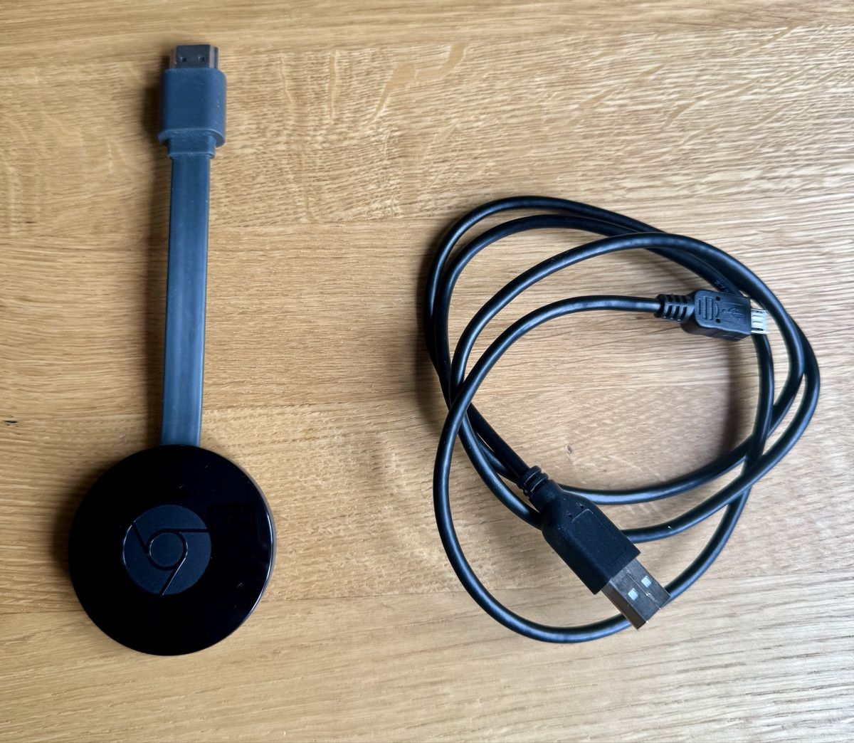 Google Lecteur multimedia & Streamer: Google Chromecast HDMI Streaming Stick  – Défectueux à Aesch (Neftenbach) par gyves01 3