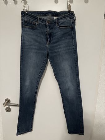 H&M Skinny Regular Waist Jeans Gr. 34/32