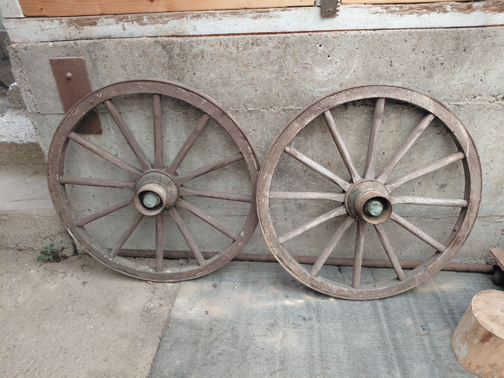 Pneumatici & Ruote complete: Zwei Wagenräder – Usato da Ennetbühl venduto da Marlon79