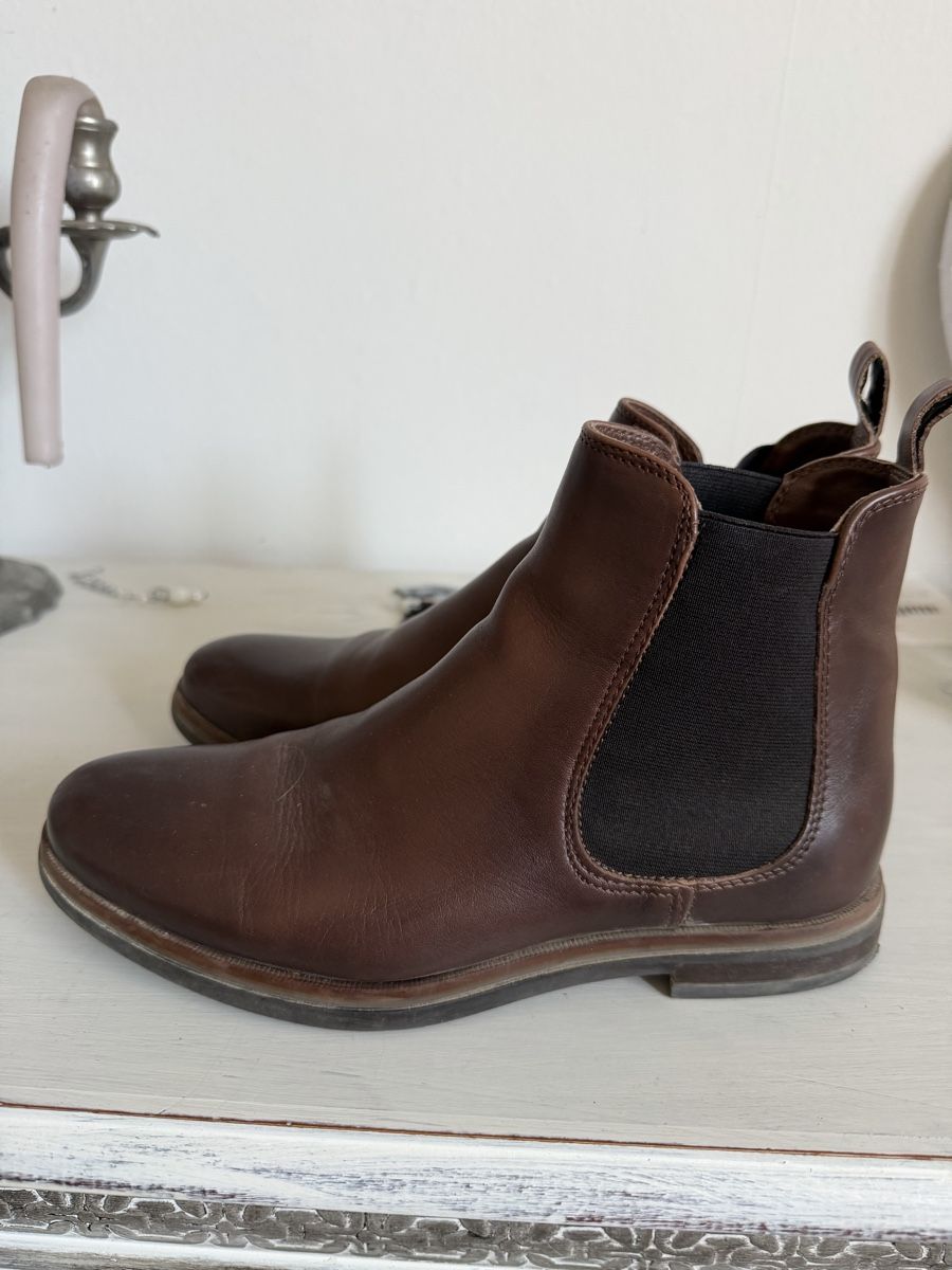 Scarpe da donna: Bottines Varese peu portées T37  – Nuovo (secondo la descrizione) da Dombresson venduto da feline_ne