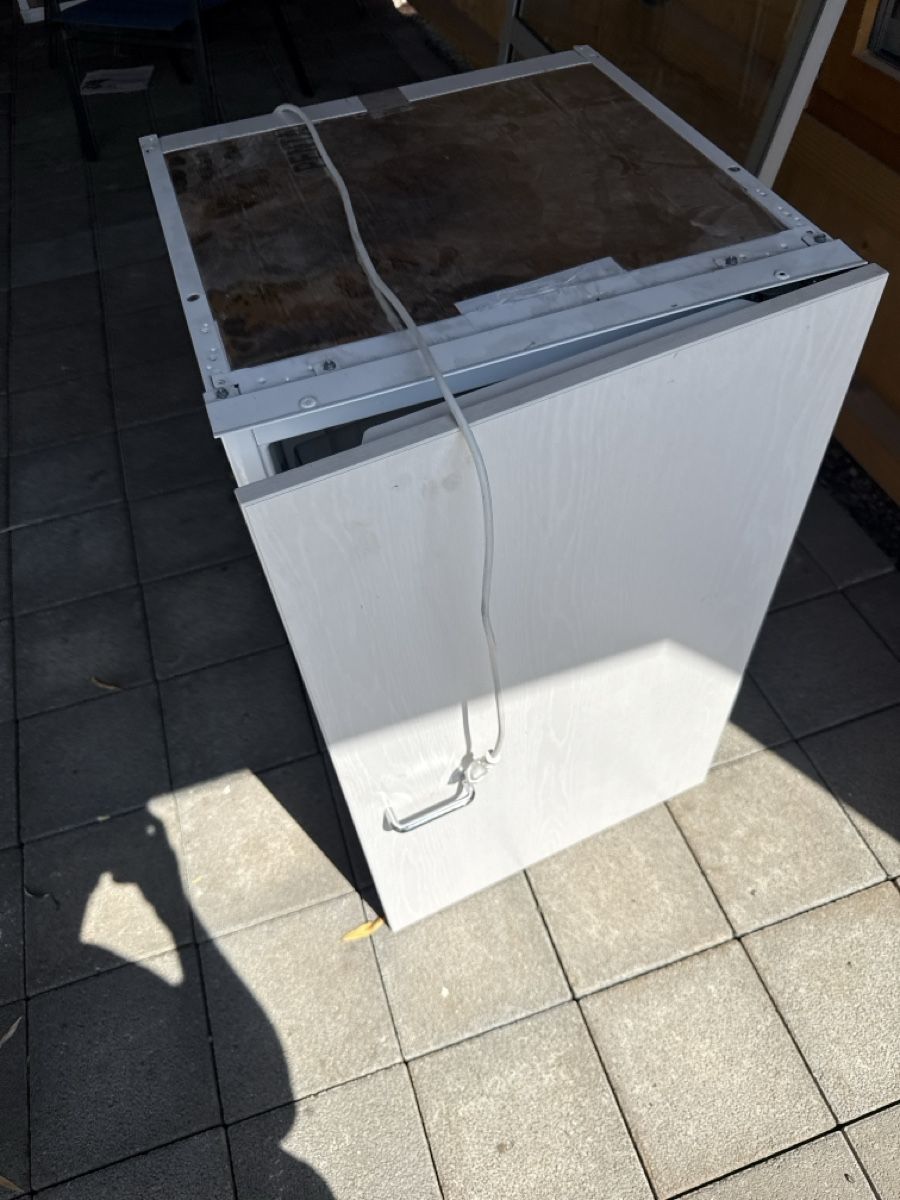 Frigoriferi: Electrolux  Kühlschrank Gefrierschrank weiss – Usato da Langnau i. E. venduto da Acrjl