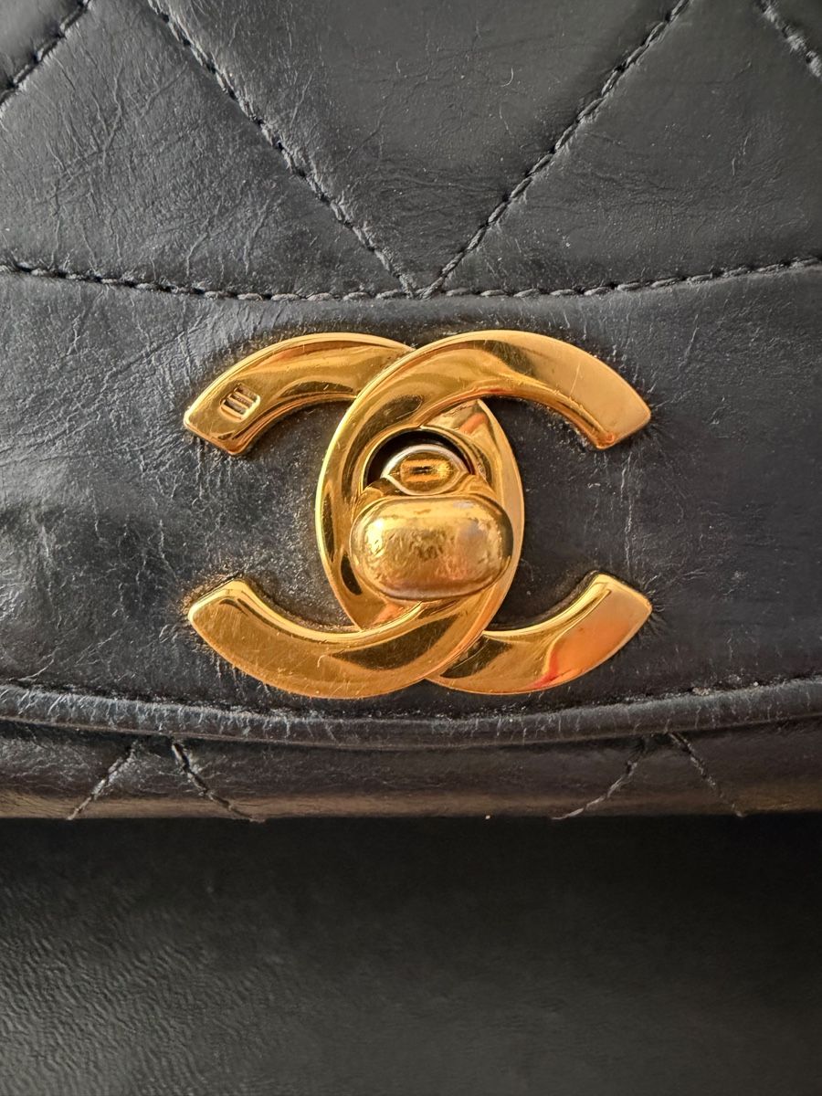 Chanel Borse da donna: Chanel Lambskin Leather 🪪Cod – Usato da Münchenstein venduto da watchpatrol 3
