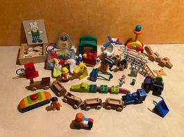 Lot de jouets en bois, en plastique, jeu de doigts et divers