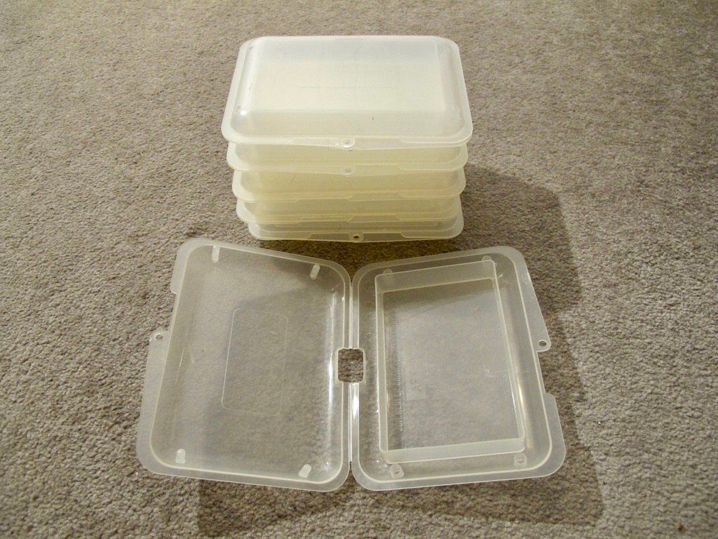 Contenitori & Simili: 6x Perlen Sortier Klapp Box Etui Hülle transparent Deckel – Usato da Wil ZH venduto da Arbolero 8