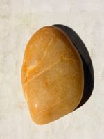 Schöner gelber Aventurin Quarz. 195g. Massagestein flach.
