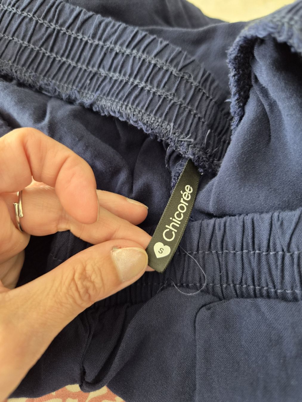 Pantaloni: Sommerhose dunkelblau Grösse S, Chicorée  – Usato da Niederrohrdorf venduto da Miripfiri 1