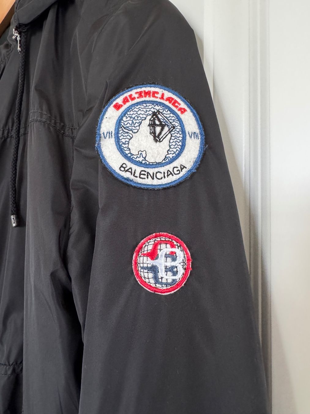 Balenciaga Giacche: Rare bombers noire Balenciaga – Usato da giffers venduto da sev_c9x9 4