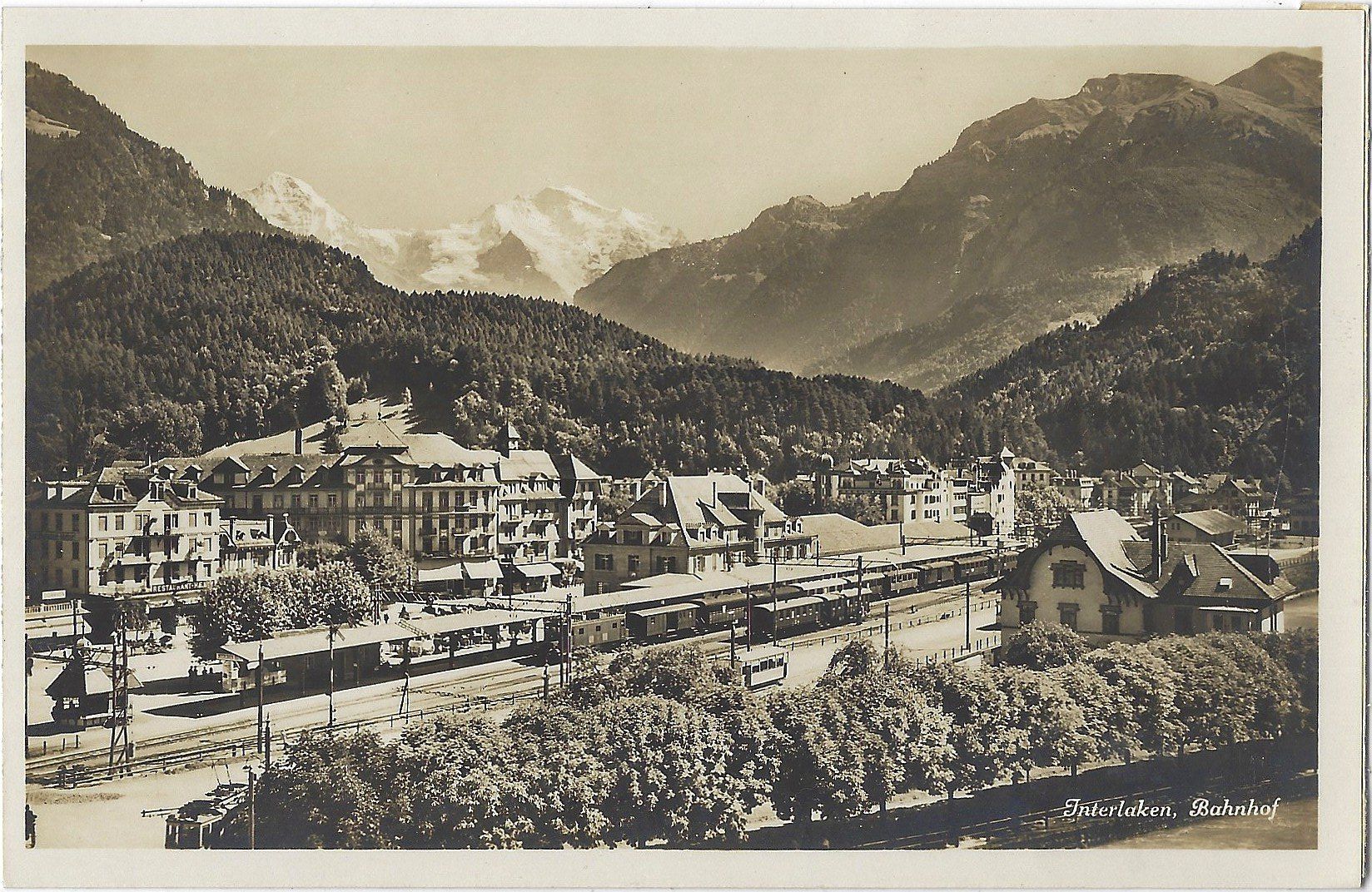 Ansichtskarten: Jnterlaken.  Bahnhof – Gebraucht aus Bütschwil von Jackson1A