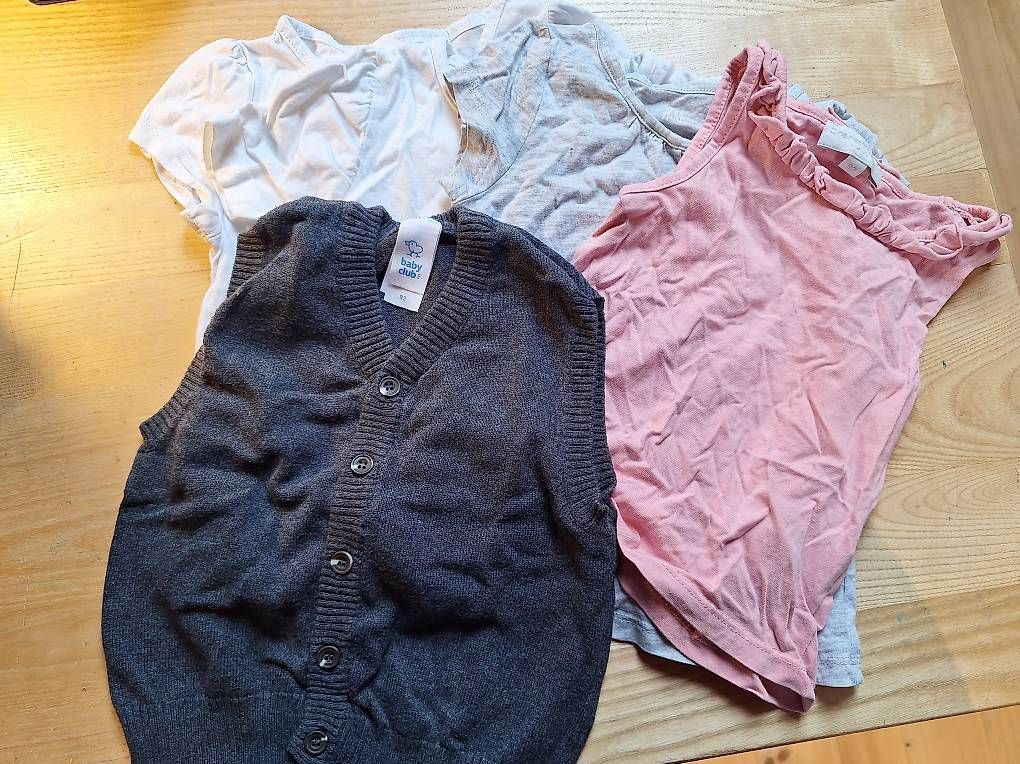 Ensembles coordonnés: Mädchen Kleiderpaket 92 – D'occasion à Guggisberg par MariaLaubbaum