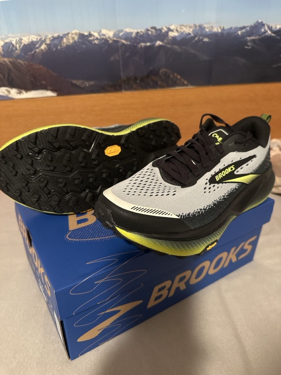Brooks Scarpe da uomo: Cascadia 20 – Nuovo e nell'imballaggio originale da Sigirino venduto da del_l62x