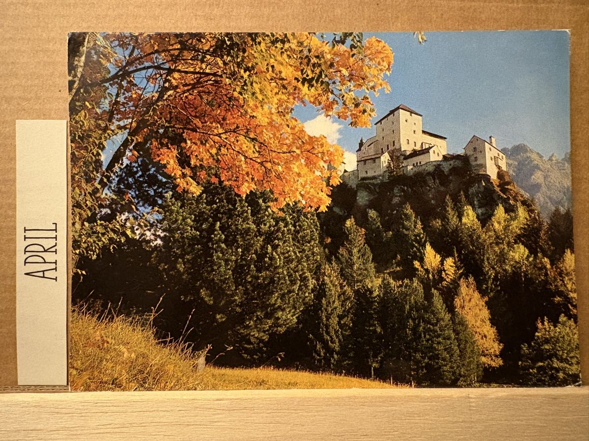 Cartoline postali: AK von Schloss Tarasp im Engadin – Usato da Rümlang venduto da Kartenpost1