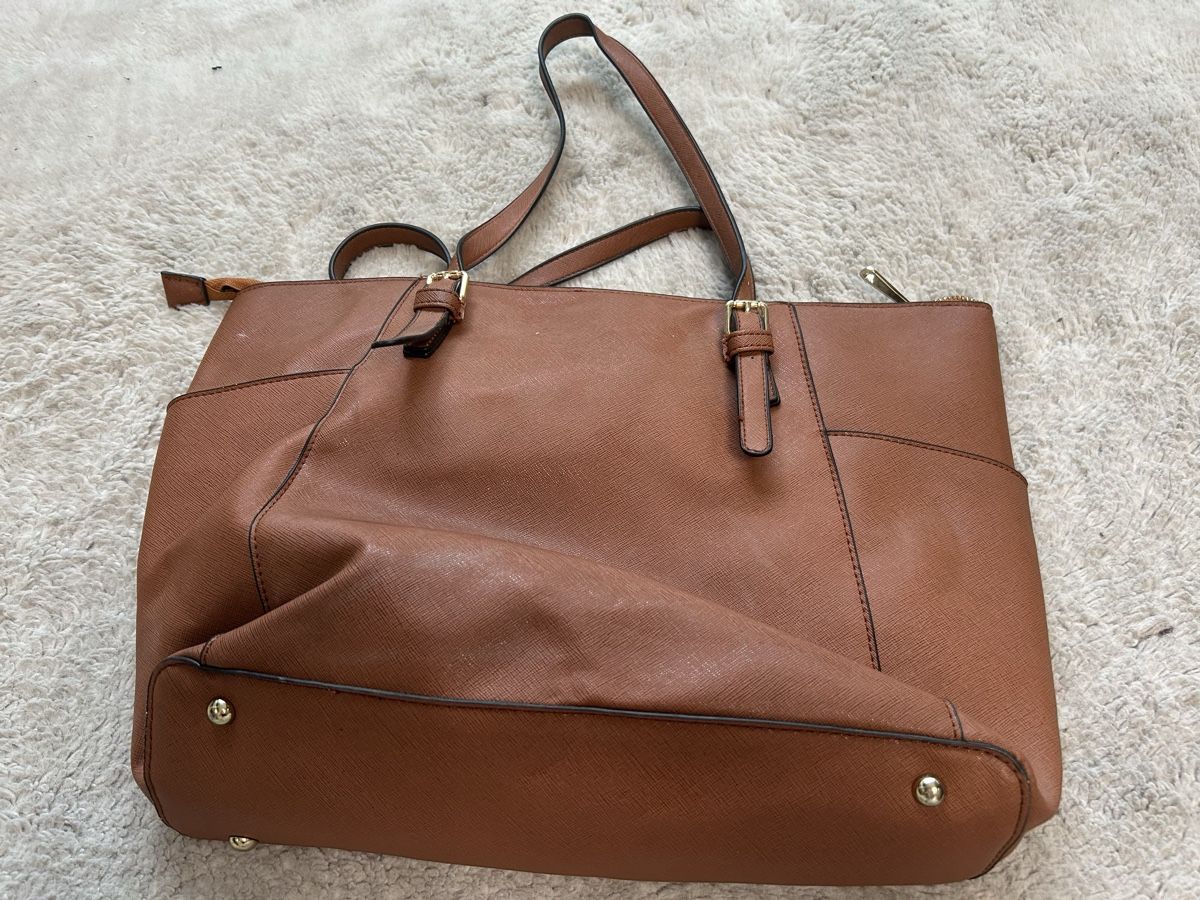 Borse da donna: Tasche – Usato da Staad SG venduto da cla_q9nm 1