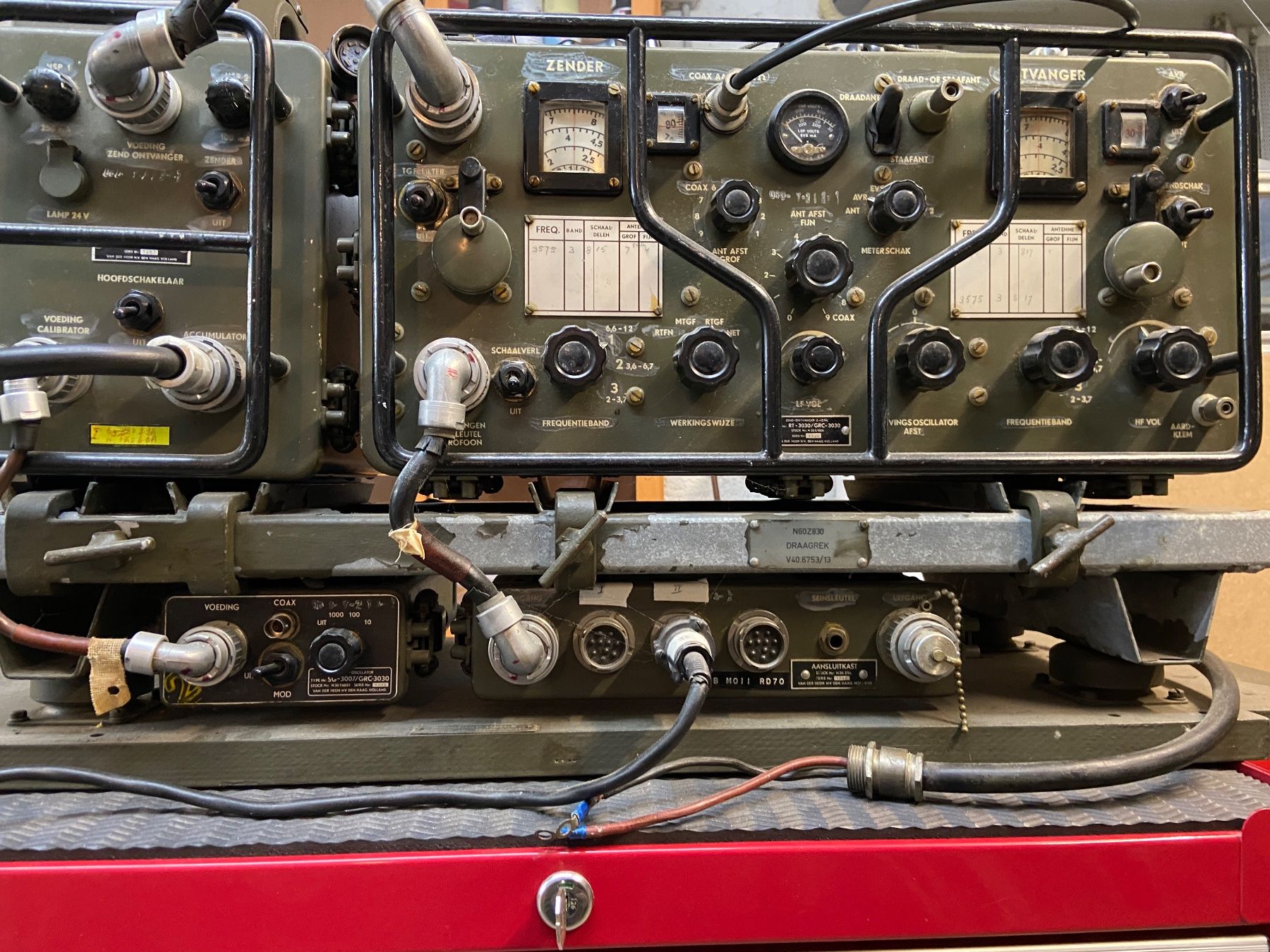 Radios: Radio Sende Anlage Militär GRC-3030 – Gebraucht aus Reinach AG von