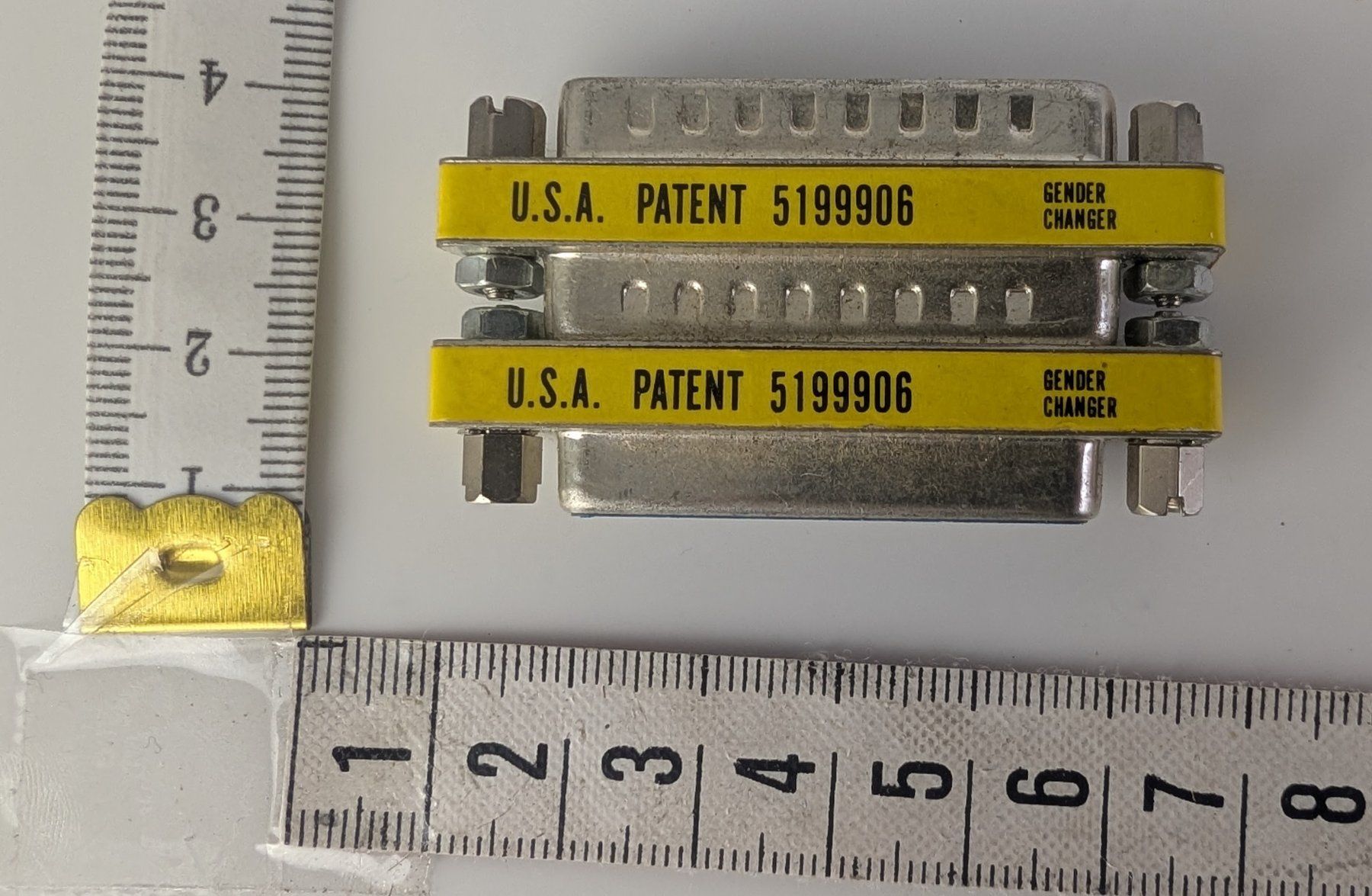 Unità & Adattatore: DB25 Gender Changer - R.O.C. Patent 64341 - Stecker – Usato da Zürich venduto da axolottchen 3