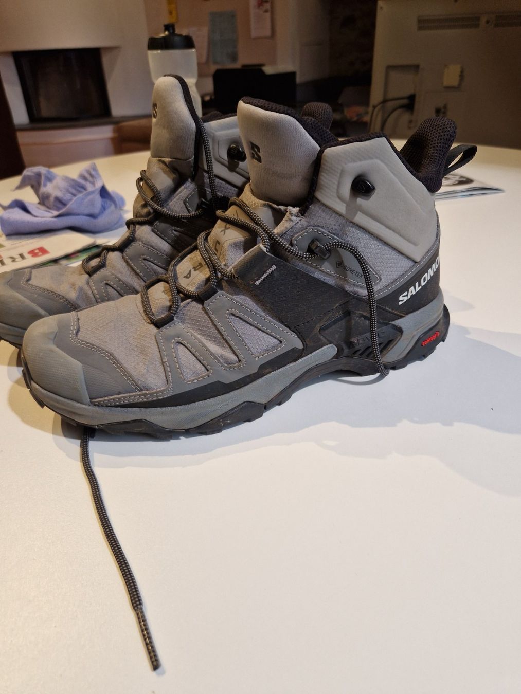 Salomon Scarpe da uomo: Salomon Wanderschuhe X Ultra 4D Mid – Usato da Bremgarten AG venduto da seb_hyl6 2