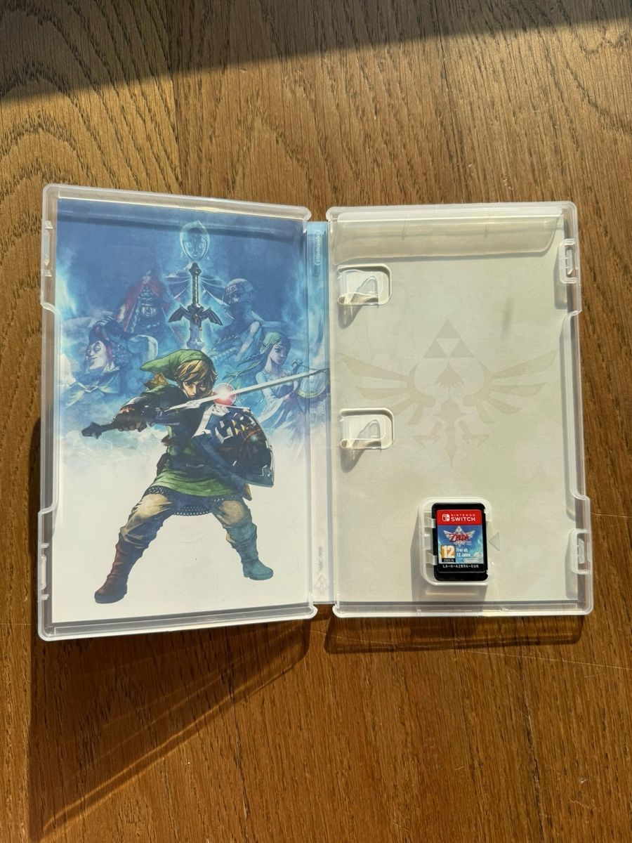 Nintendo Jeux: Zelda Skyward Sword / Nintendo Switch – D'occasion à Läufelfingen par Seraphim13 2