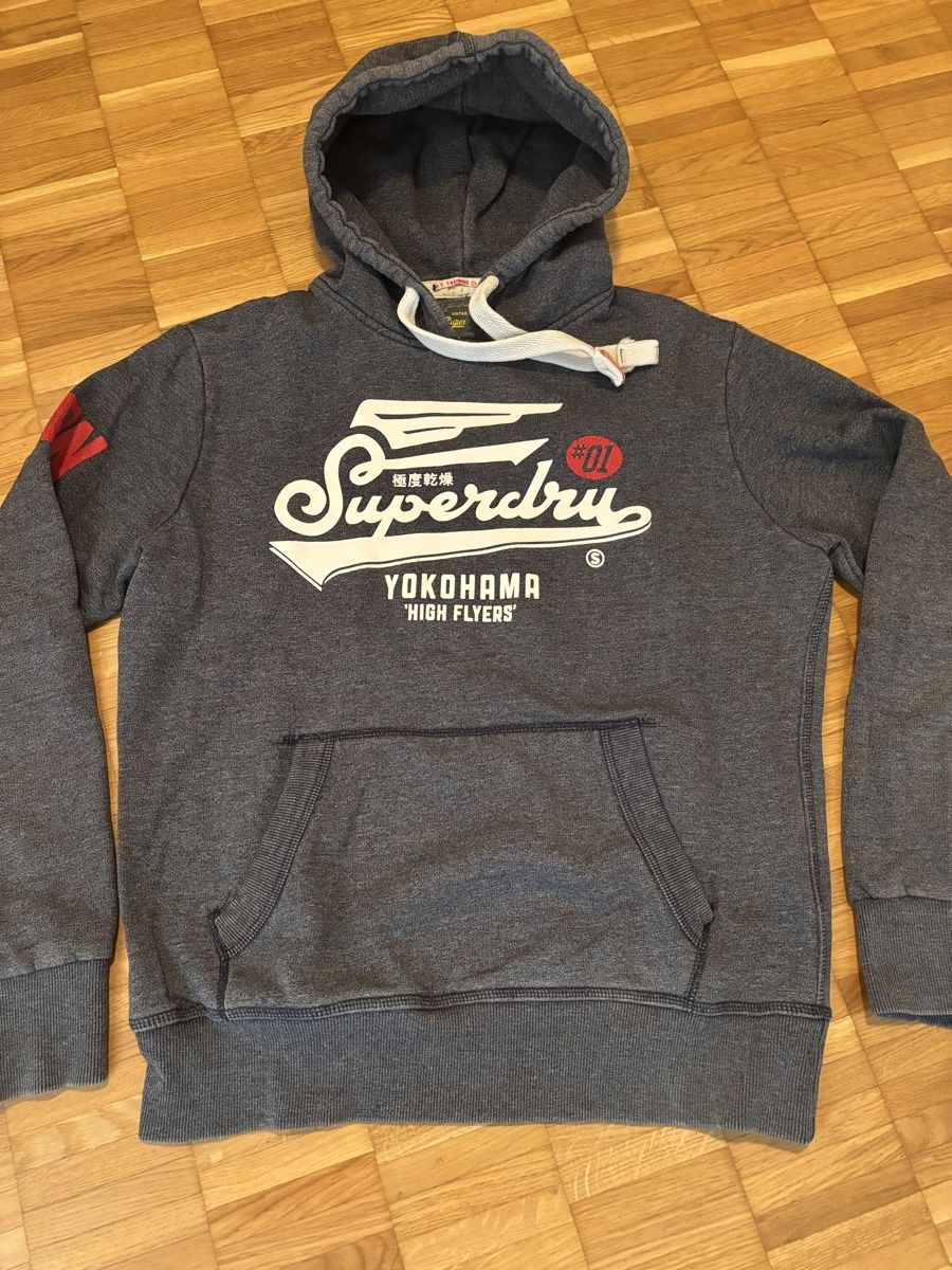 Superdry Pulls & Sweat-shirts: Superdry Pullover – D'occasion à Zürich par ChampShirts