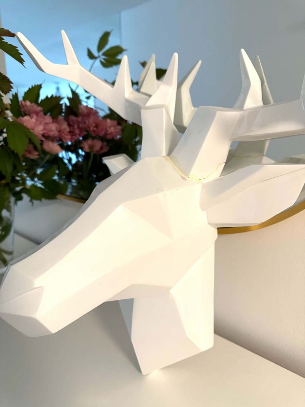 Alle Dekorationen: Grössere Deko Hirsch Statue – Gebraucht aus Bern von MIR-IAM