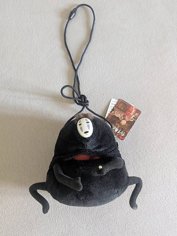Figurines: Studio Ghibli "No-Face" Umhängebörse neu & original – D'occasion à Bänk (Dägerlen) par Greentea232
