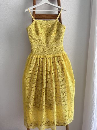 Kleid gelb Grösse 36 Spitze Lawrence Grey neu