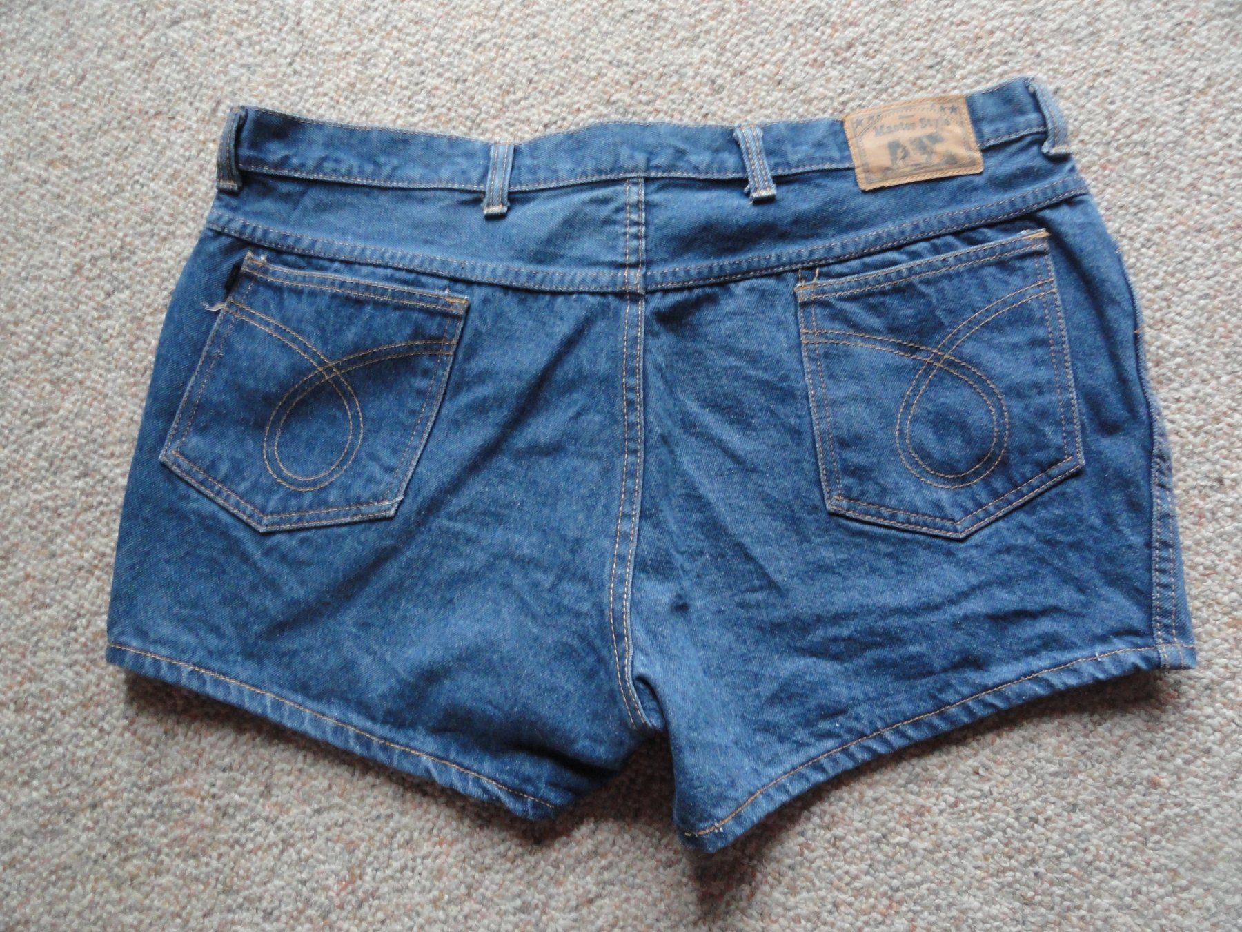 Pantaloni: Hot Pant Master Style Grösse 50 neu – Nuovo (secondo la descrizione) da Ins venduto da Baj 1