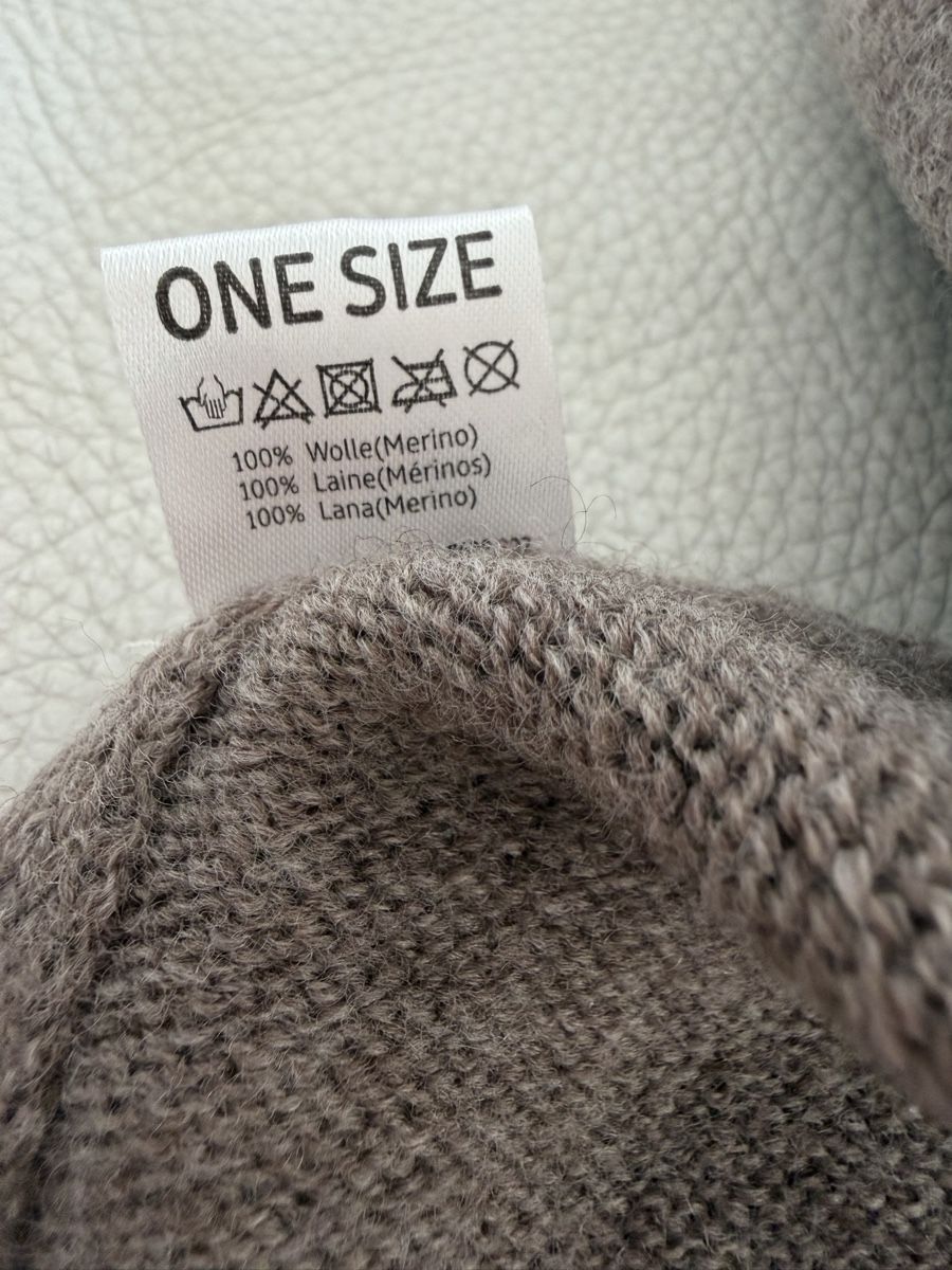 Foulard & Sciarpe: Wolle Schal 🌸 – Usato da Opfikon venduto da Luis144 3