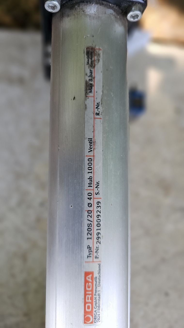 Alle Werkzeuge: Linear Antriebe Pneumatisch – Gebraucht aus Oberdiessbach von 56292 3