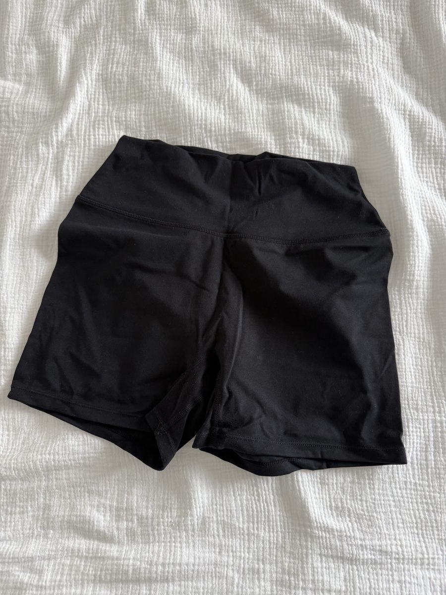 Pantalons: shorts – D'occasion à Altikon par borchardt.sara