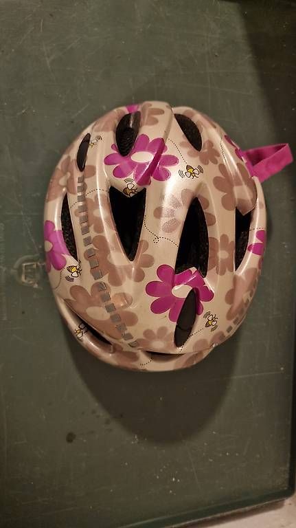 Helme: Mädchen Velohelm Grösse ; Xs - S  – Gebraucht aus Binningen von lunge20 1