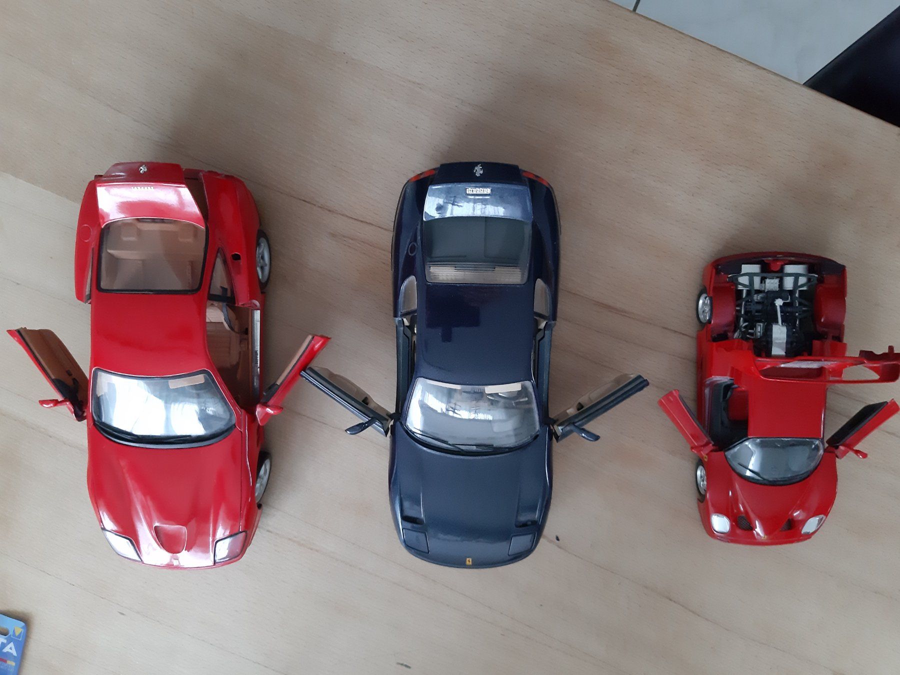Ferrari Modellini d'auto: Ferrari Modelle – Usato da Herznach venduto da SusanneB0102
