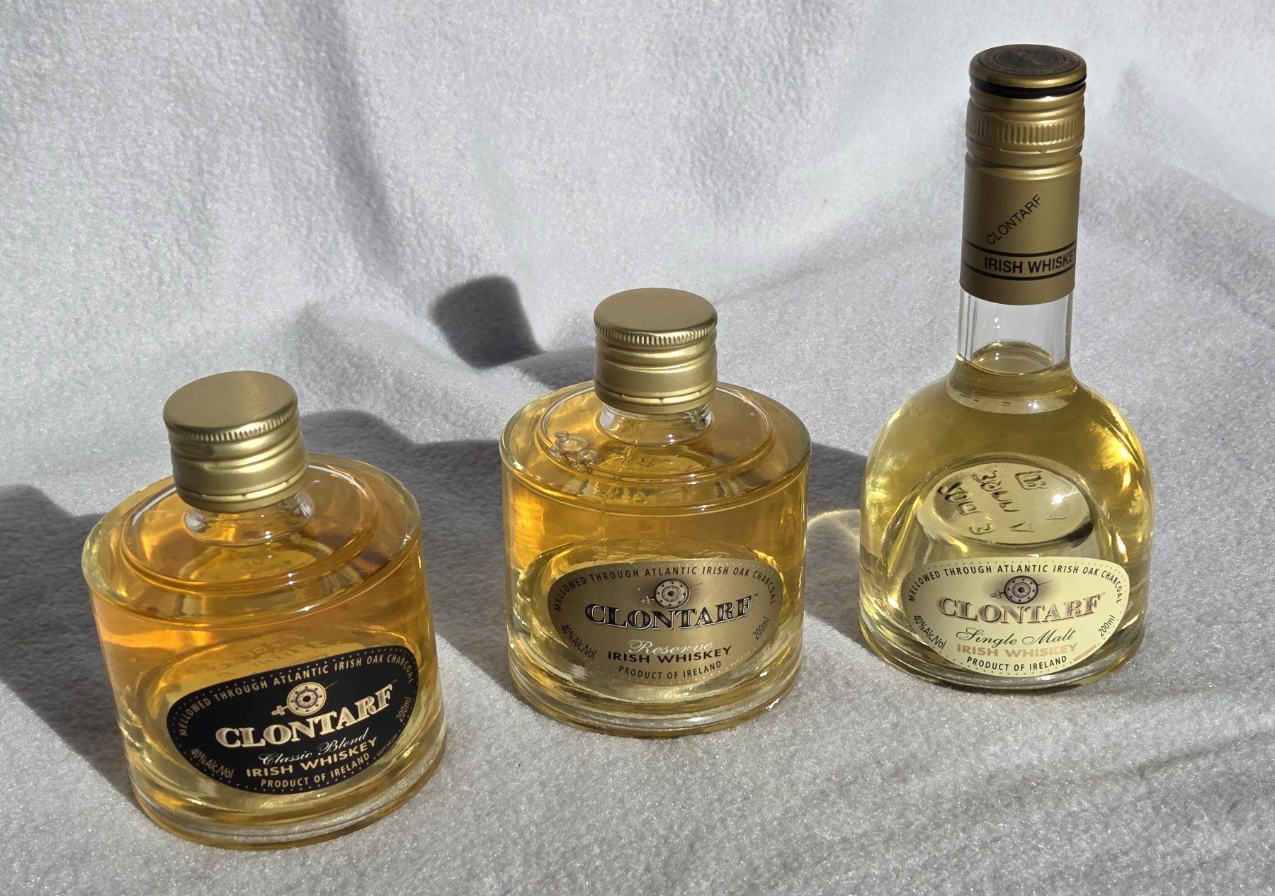 Bevande alcoliche: Clontarf Trinity Package 0,6l 40% - Irisch Whisky - Geschenk – Nuovo (secondo la descrizione) da Auw venduto da beretta1966 1