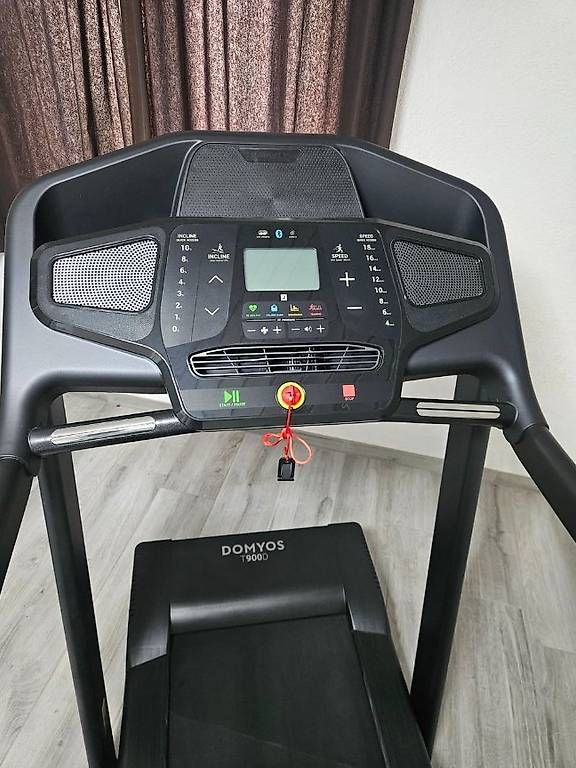 Remorques autochargeuses/d'ensilage: Tapis de course Domyos T900D – D'occasion à St-Aubin FR par mus_k8dk 2