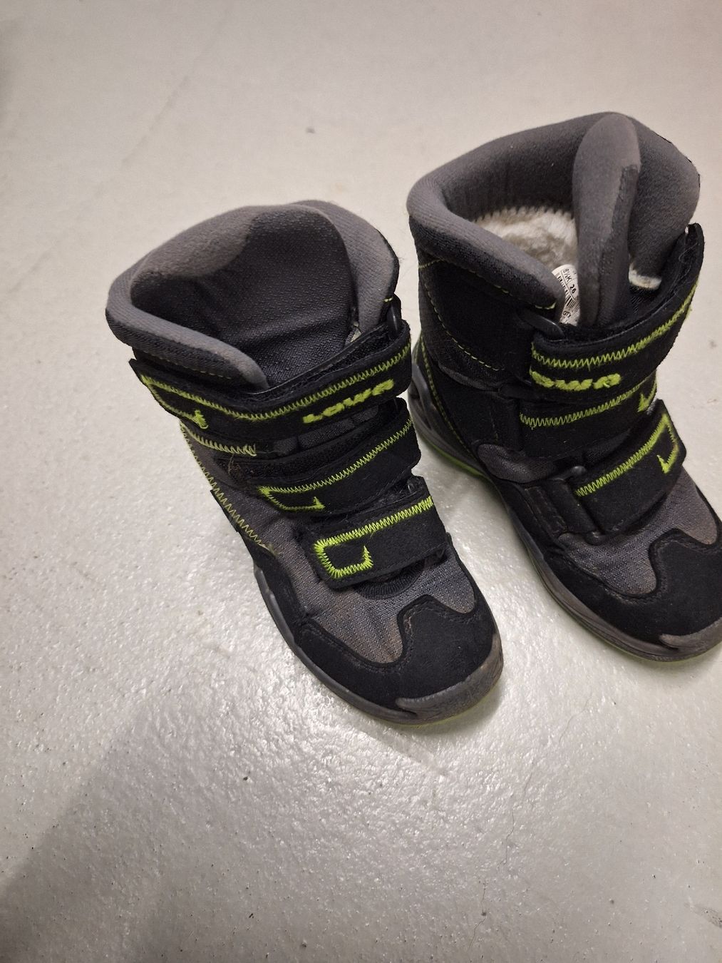 Lowa Schuhe für Jungen: Winterstiefel Lowa – Gebraucht aus Dällikon von Sonnenblume-111
