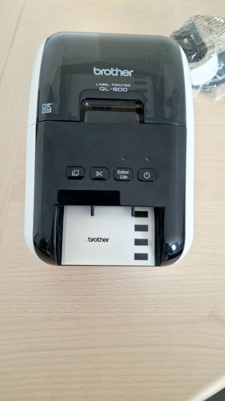 Brother Drucker: Brother QL-800 – Gebraucht aus Unterentfelden von log_b9sk