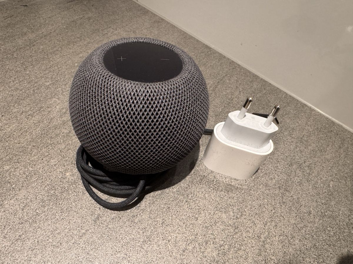 Apple Haut-parleurs: Apple HomePod Mini - schwarz – D'occasion à Hermetschwil-Staff par rossoneri94