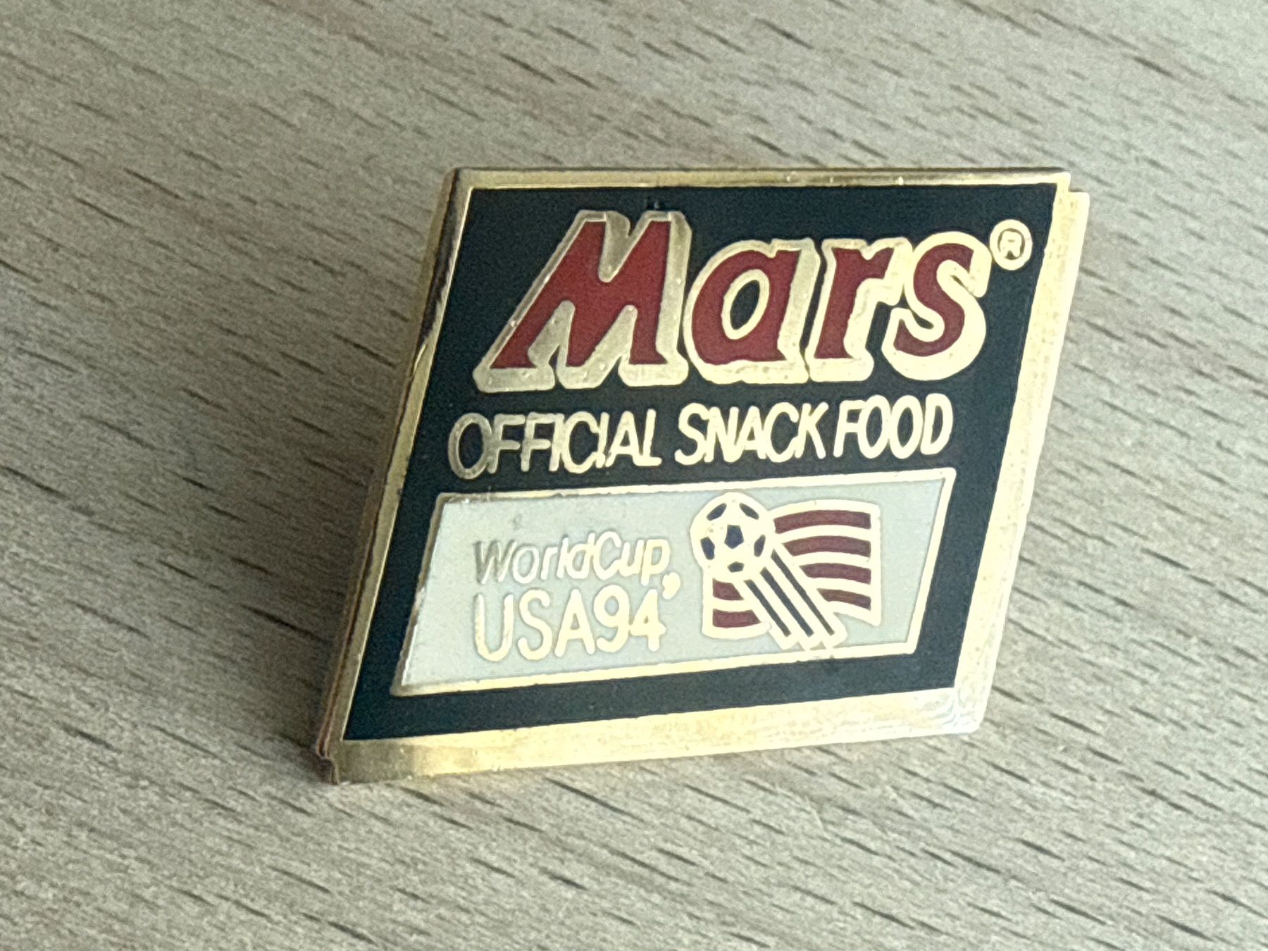 Placchette & Badge: Pin Mars - WorldCup USA94 – Usato da Glattbrugg venduto da Schweigmatt